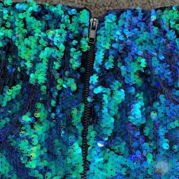 Sequin Mini Skirt - Picture 3 of 4